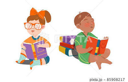 Cute kids reading books set. Preschool activities and childhood education cartoon vector illustration 85908217