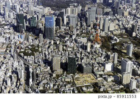 東京都港区三田上空から飯倉方向を空撮 85911553