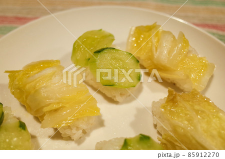 白菜ときゅうりの野菜寿司 85912270