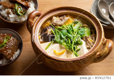 オレンジ白菜の柚子塩鍋と、焼肉丼 オレンジ白菜の柚子塩鍋と、焼肉丼 85912701