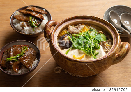 オレンジ白菜の柚子塩鍋と、焼肉丼 85912702