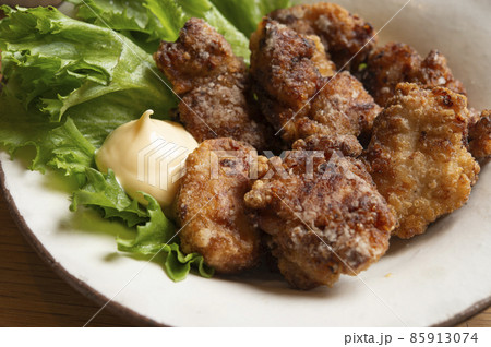 鶏の唐揚げとマヨネーズ 鶏の唐揚げとマヨネーズ 85913074
