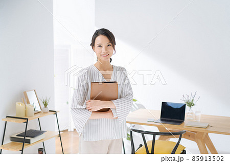 在宅ワーカー　20代　30代 85913502