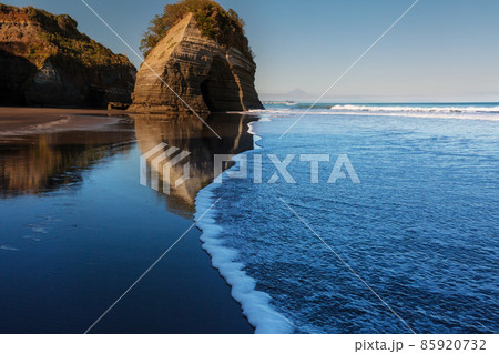 New Zealand coast New Zealand coast 85920732