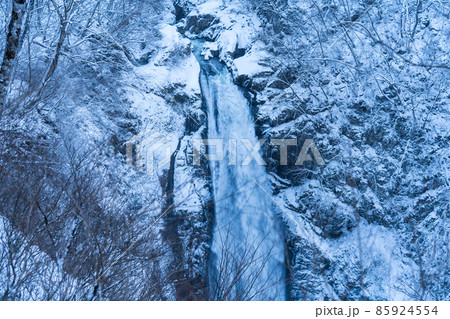 秋保大滝　冬　雪（宮城県仙台市） 85924554