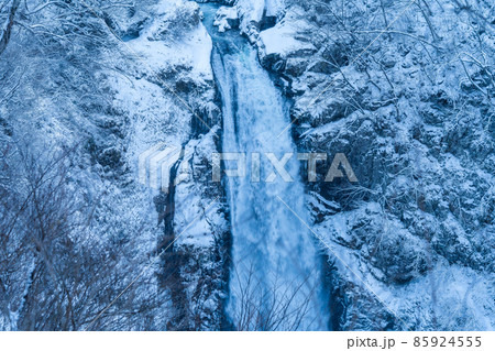 秋保大滝　冬　雪（宮城県仙台市） 85924555