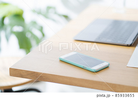 パソコン　デスク　インテリア　 85933655