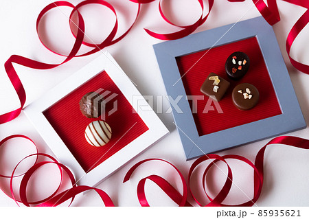 バレンタインデー・フレームインしたチョコレート 85935621