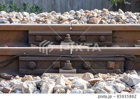 線路・枕木・レール・警報機・踏切 線路・枕木・レール・警報機・踏切 85935862