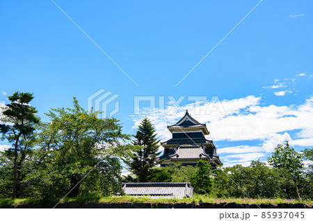 【長野県　松本市】国宝　松本城 85937045