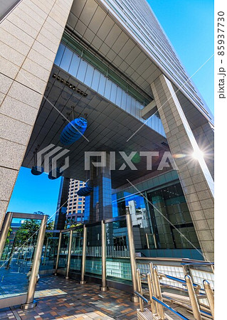 東京 目黒区 中目黒駅前の都市風景 中目黒ゲートタウン 東京 目黒区 中目黒駅前の都市風景 中目黒ゲートタウン 85937730