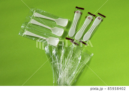 使い捨てプラスチック製品(デザートスプーン) 使い捨てプラスチック製品(デザートスプーン) 85938402