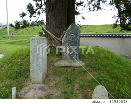 安達ヶ原 黒塚 (福島県二本松市) 安達ヶ原 黒塚 (福島県二本松市) 85939033