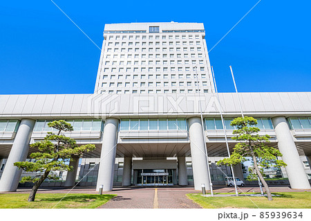 新潟県新潟市 晴天の新潟県庁 新潟県新潟市 晴天の新潟県庁 85939634