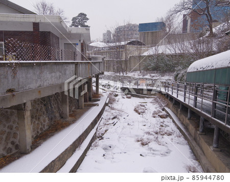 積雪 風景 景色 85944780