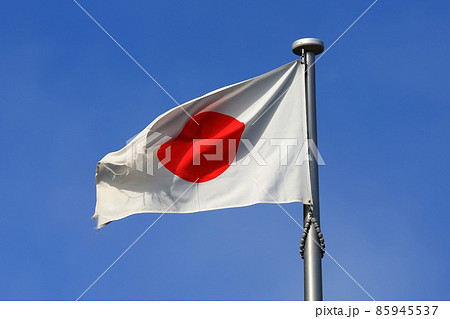 風にたなびく日の丸の旗 風にたなびく日の丸の旗 85945537