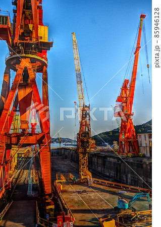 造船所クレーン7 85946128