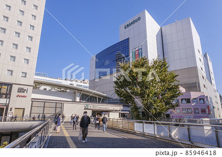 立川駅南口前の歩行者デッキと街並 東京都立川市 立川駅南口前の歩行者デッキと街並 東京都立川市 85946418
