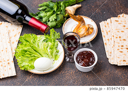 Symbolic of Jewish holiday Pesah Symbolic of Jewish holiday Pesah 85947470