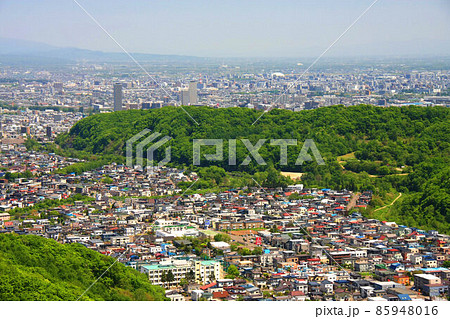 五天山から見る札幌市西区の街並み 85948016