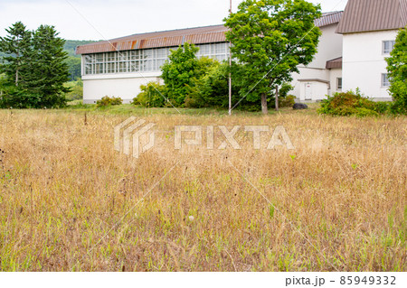 廃校になった校舎 廃校になった校舎 85949332