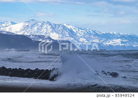 名立大橋付近からみた黒姫山 名立大橋付近からみた黒姫山 85949524
