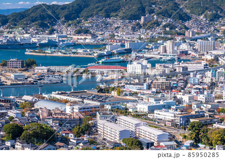 《長崎県》佐世保中心街の街並み・天神山公園の眺め 《長崎県》佐世保中心街の街並み・天神山公園の眺め 85950285