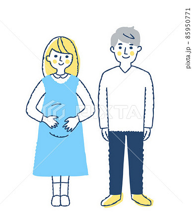 笑顔で立っている妊婦とパートナーの男性 85950771