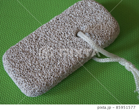 Rectangular block made of natural pumice stone for foot skin care. 85951577