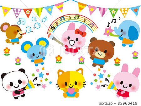 楽しい誕生日を仲良く過ごす子供 友達 85960419