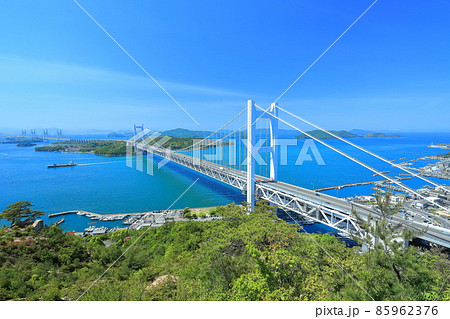 新緑の下津井瀬戸大橋(瀬戸大橋) 新緑の下津井瀬戸大橋(瀬戸大橋) 85962376
