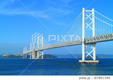 【香川県】晴天下の瀬戸大橋(南備讃瀬戸大橋と北備讃瀬戸大橋) 【香川県】晴天下の瀬戸大橋(南備讃瀬戸大橋と北備讃瀬戸大橋) 85962390