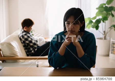 離婚・夫婦喧嘩イメージ 85964700