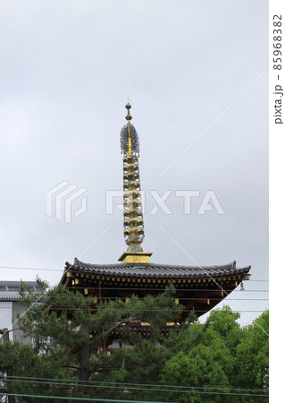 薬師寺にある建築物の塔の一部1 薬師寺にある建築物の塔の一部1 85968382