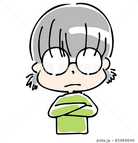 腕組みをするメガネっ子の上半身 腕組みをするメガネっ子の上半身 85969040