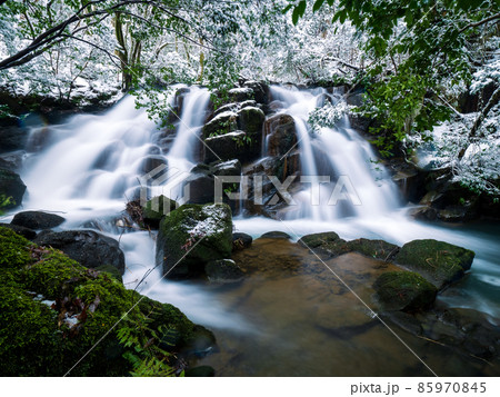能美市名勝七ツ滝の雪景色 能美市名勝七ツ滝の雪景色 85970845