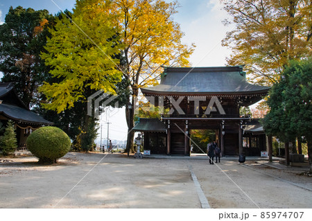 天皇陛下から幣饌料を奉納された、速谷神社の紅葉風景です。七五三のお参りの季節です。廿日市市 天皇陛下から幣饌料を奉納された、速谷神社の紅葉風景です。七五三のお参りの季節です。廿日市市 85974707