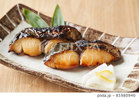 鰆のつけ焼き（幽庵焼き） 85980940