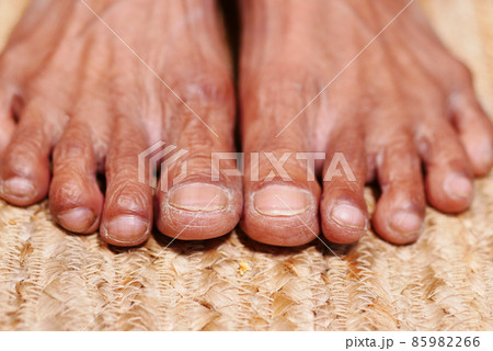 top view of senior women feet on floor, top view of senior women feet on floor, 85982266