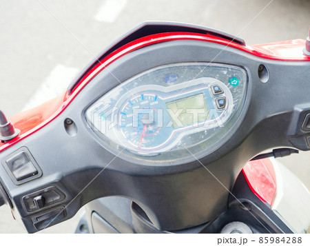 Speedmer moped with scratched muddy glass. Close-up photos Speedmer moped with scratched muddy glass. Close-up photos 85984288
