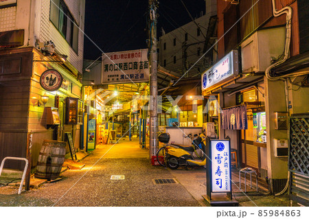 日本の川崎都市景観 レトロな飲み屋街・溝の口駅西口商店街などを望む＝1月20日 85984863