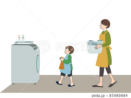 エプロンをして笑顔で洗濯をする女性と、お手伝いをする子供のイラストセット 85989884