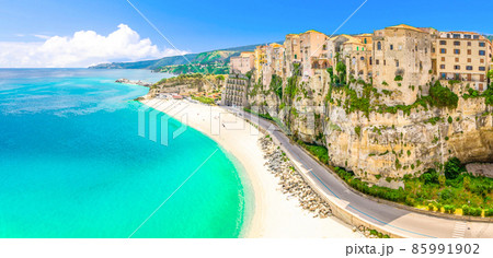 Watercolor drawing of Aerial panoramic view of Tropea town and beach coastline of Tyrrhenian Sea 85991902