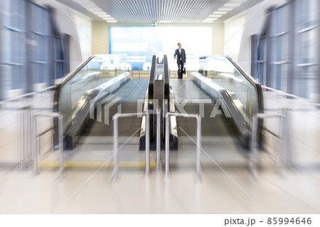 escalator 85994646