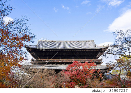 晩秋の南禅寺 三門 晩秋の南禅寺 三門 85997237