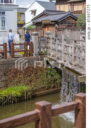 佐原の町並み　樋橋　とよはし　ジャージャー橋　放水　落水　残したい日本の音風景100選 85997275
