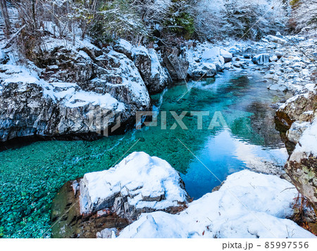 冬の阿寺渓谷 85997556