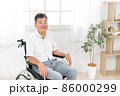 車椅子に座る高齢者男性 86000299