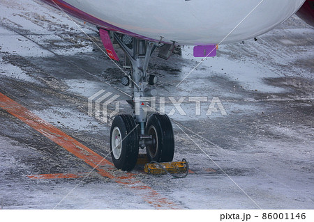 ジェット機の車輪止め 86001146