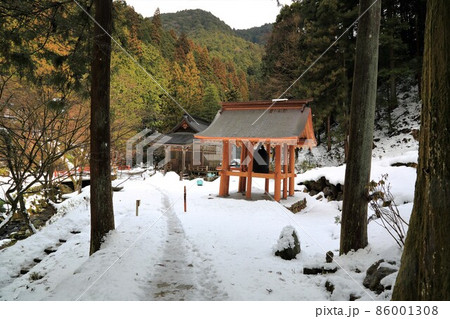新春の山寺散策・40(岐阜県揖斐郡揖斐川町横蔵:両界山横蔵寺) 新春の山寺散策・40(岐阜県揖斐郡揖斐川町横蔵:両界山横蔵寺) 86001308